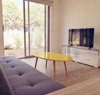 Delicate and Peaceful Bundoora Townhouse 20-R4 - Northern Rivers Accommodation