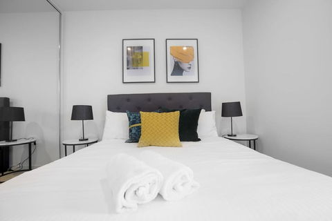 Designer 2BR With Carpark Monash Uni@Caulfield - Northern Rivers Accommodation 2