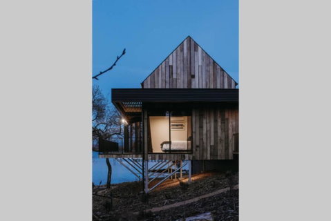 Deviot Boat House - Northern Rivers Accommodation 2