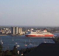 DevonPORT VIEWS - Northern Rivers Accommodation