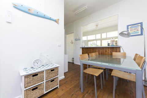DOUGLAS COTTAGE FORSTER - Northern Rivers Accommodation 3