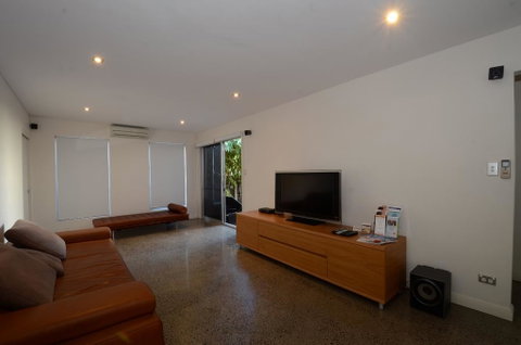 Dream Catcher Beach House - Shellharbour - Northern Rivers Accommodation 3