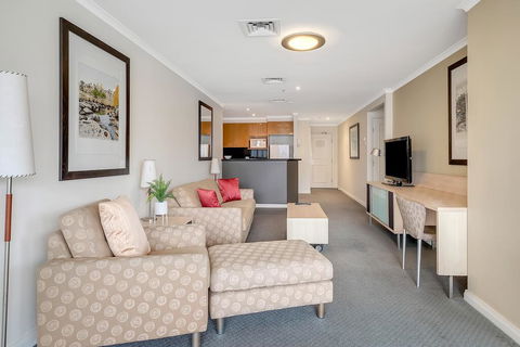 DREAM HARBOUR VIEW 2 BRM // GYM, POOL And PARKING - Northern Rivers Accommodation 3