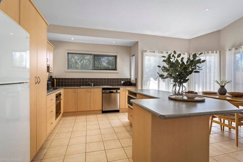 DRIFTWOOD VILLA - Free Wifi, Walk To Beach - Northern Rivers Accommodation 3