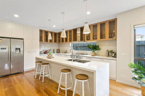 Dromana 300m Beach Shops And Cafes Table Tennis - Northern Rivers Accommodation 1