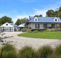 Duncraig House - open fireplace spa pet friendly - Northern Rivers Accommodation