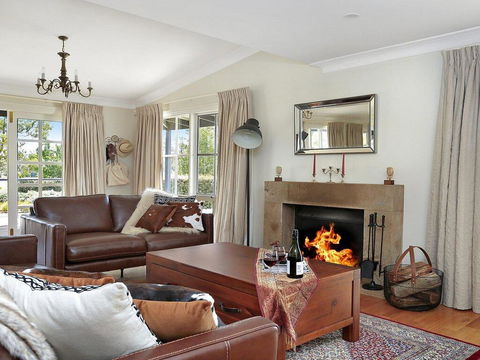 Duncraig House - Open Fireplace, Spa, Pet Friendly - Northern Rivers Accommodation 1
