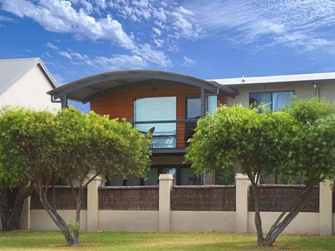 Dunsborough Deluxe Retreat - Northern Rivers Accommodation 0