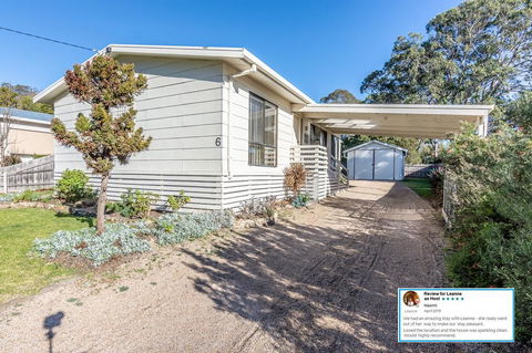 Eagle Bay Cottage - Northern Rivers Accommodation 0