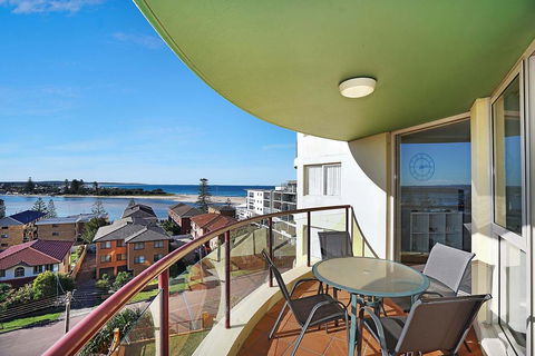Eagle Wings - The Entrance, NSW - Northern Rivers Accommodation 1