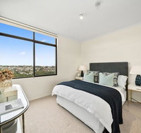 East Mirvac Building with Convenient Living - Northern Rivers Accommodation