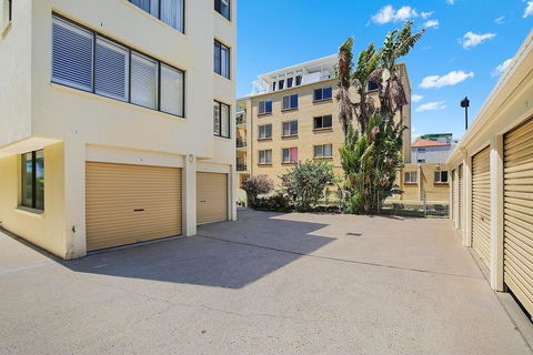 Eastbourne U6, 80 Esplanade. Golden Beach - Northern Rivers Accommodation 2
