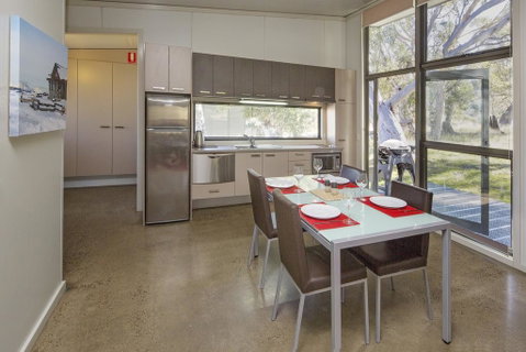 Ecocrackenback 14 - Sustainable Chalet Close To The Slopes - Northern Rivers Accommodation 3