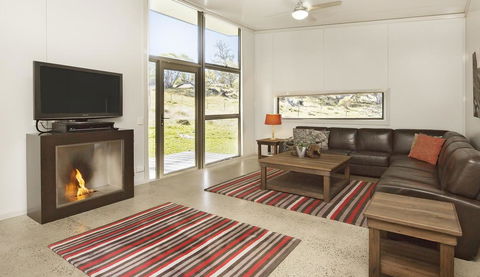 Ecocrackenback 9 - Sustainable Chalet Close To The Slopes - Northern Rivers Accommodation 1