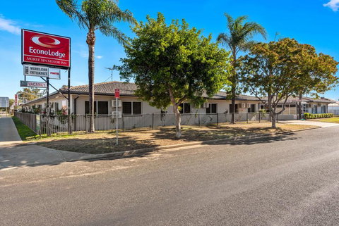 Econo Lodge Moree Spa Motor Inn - Northern Rivers Accommodation 1