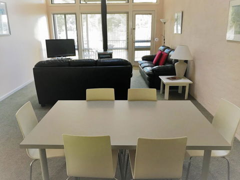 Edgewater Terraces At Metung - Northern Rivers Accommodation 3