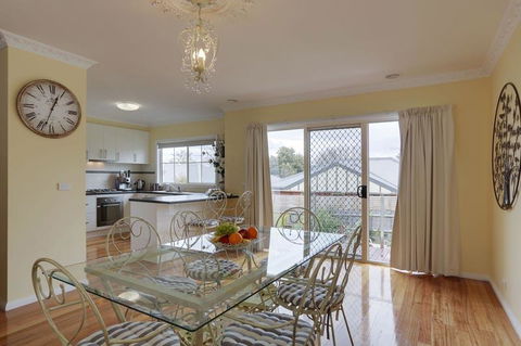 Edwards Rose - Northern Rivers Accommodation 2