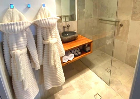 Eiger Chalet - Northern Rivers Accommodation 3