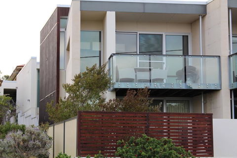 Eighty Eight - Northern Rivers Accommodation 0