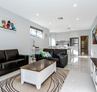 Ella House Adelaide - Northern Rivers Accommodation