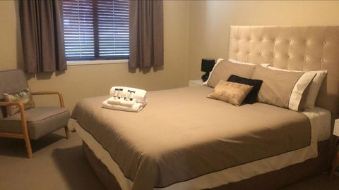 ELSINOR Townhouse 2 - Northern Rivers Accommodation 1