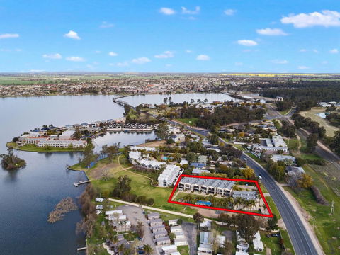 ELSINOR Townhouse 3 Mulwala - Northern Rivers Accommodation 3