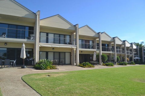 ELSINOR Townhouse 4 Mulwala - Northern Rivers Accommodation 0