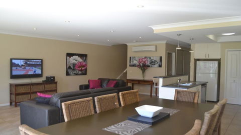 ELSINOR Townhouse 7 Mulwala - Northern Rivers Accommodation 2