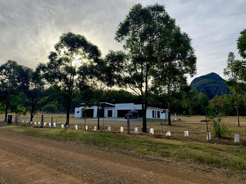 Elysium Fields Moogerah - Northern Rivers Accommodation 1