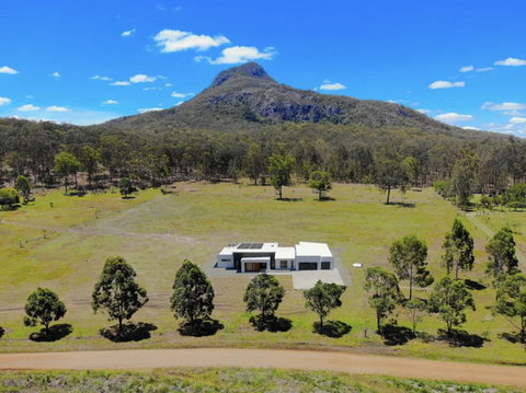 Elysium Fields Moogerah - Northern Rivers Accommodation 0