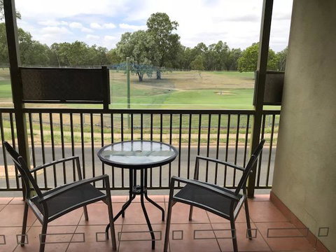 Emerald Executive Apartments - Northern Rivers Accommodation 1