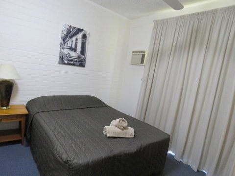 Emerald Gardens Motel & Apartments - Northern Rivers Accommodation 3