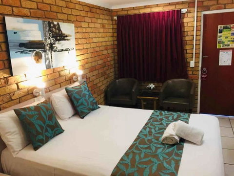 Emerald Highlands Motel - Northern Rivers Accommodation 1