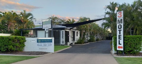 Emerald Motel Apartments - Northern Rivers Accommodation 0