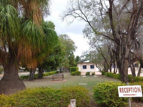 Emerald Tower Motor Inn - Northern Rivers Accommodation 2