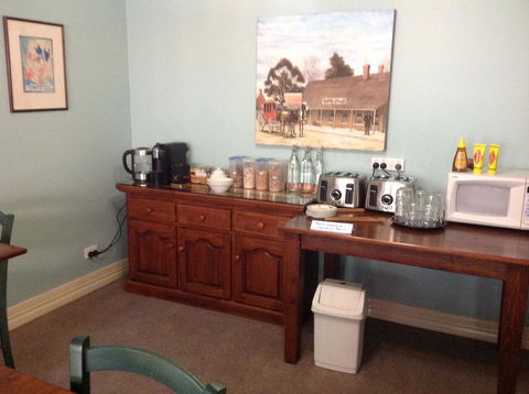 Emeu Inn Bed & Breakfast - Northern Rivers Accommodation 3
