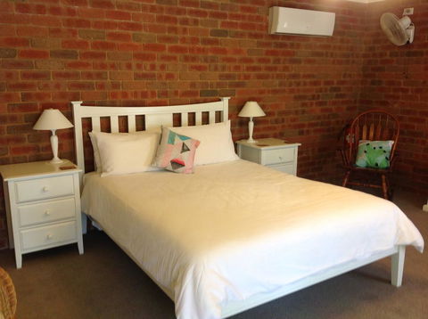 Emeu Inn Bed & Breakfast - Northern Rivers Accommodation 1