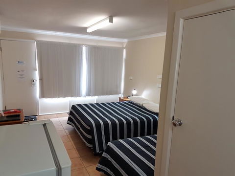 Emu Point Motel - Northern Rivers Accommodation 3