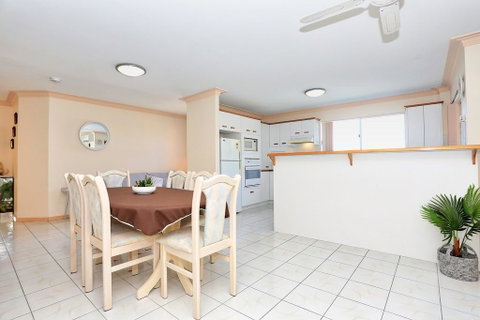 Enjoy Sunsets And Waterviews From Your Private Balcony - Northern Rivers Accommodation 2