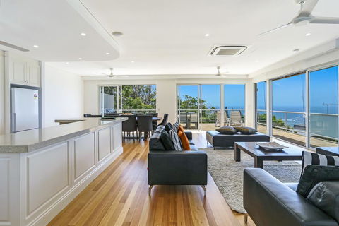 Enjoy The Views, Sunshine Beach - Northern Rivers Accommodation 2