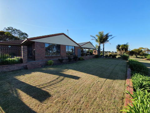EP Getaway - Northern Rivers Accommodation 0
