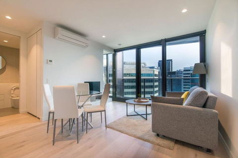 EQ Tower Luxury 1 Bedroom Central Melbourne - Northern Rivers Accommodation 0