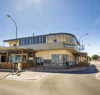 Esplanade Hotel Adelaide - Northern Rivers Accommodation