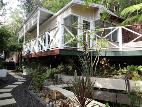 Eumundi Yacht Club B&B - Northern Rivers Accommodation 0