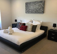 Executive Mansion Spring Racing Melbourne Cup - Northern Rivers Accommodation