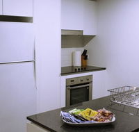 Executively Styled 2 Bed 2 Bath Perfect Location - Northern Rivers Accommodation
