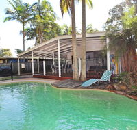 FABULOUS HOLIDAY HIDEAWAY - COOLUM BEACH - Northern Rivers Accommodation