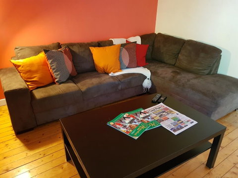 Family Getaway In Eildon - Pet Friendly - Northern Rivers Accommodation 3