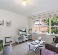 Family-friendly apartment in green Glen Iris - Northern Rivers Accommodation