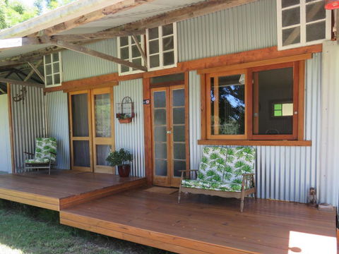 Fig Tree Retro Studio - Northern Rivers Accommodation 1